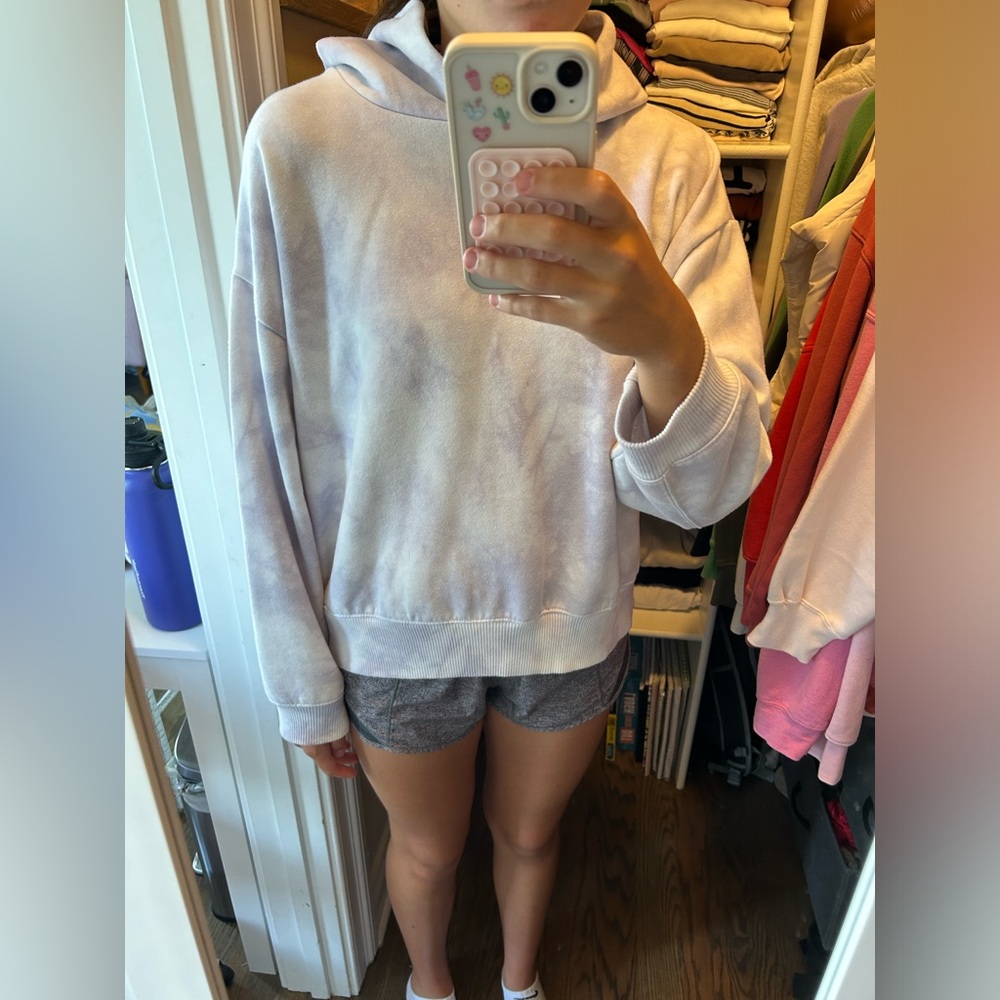 light purple marble dye sweat shirt
